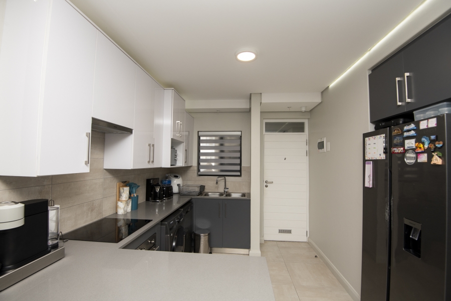 2 Bedroom Property for Sale in Summerstrand Eastern Cape